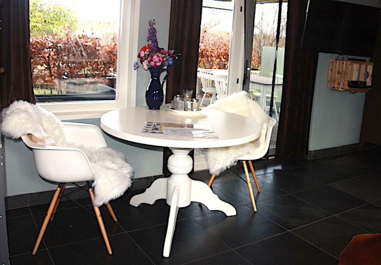 Garden House, Private Studio Apartment With Wifi And Free Parking For 1 Car Weesp Exterior photo